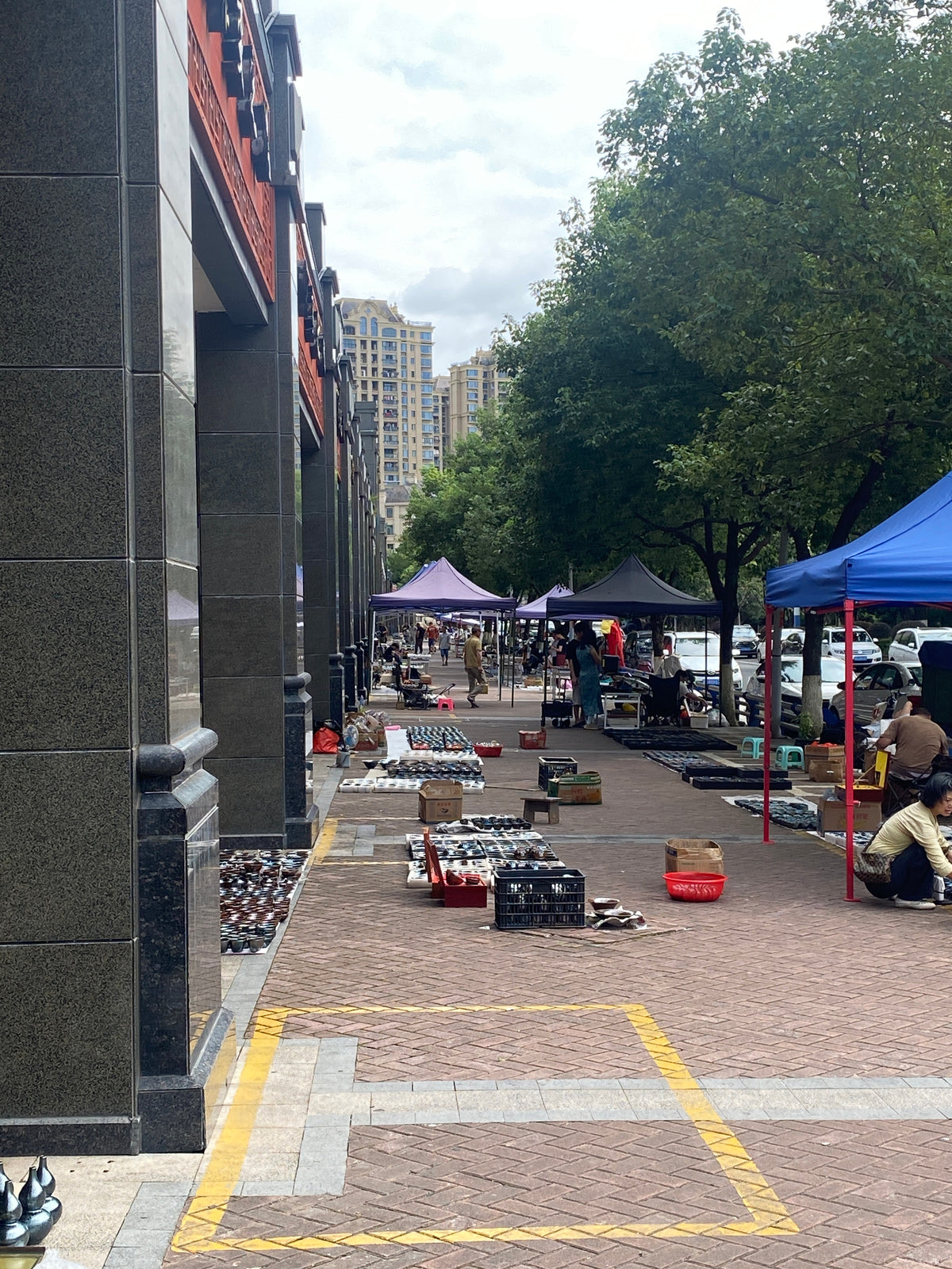 street market & home
