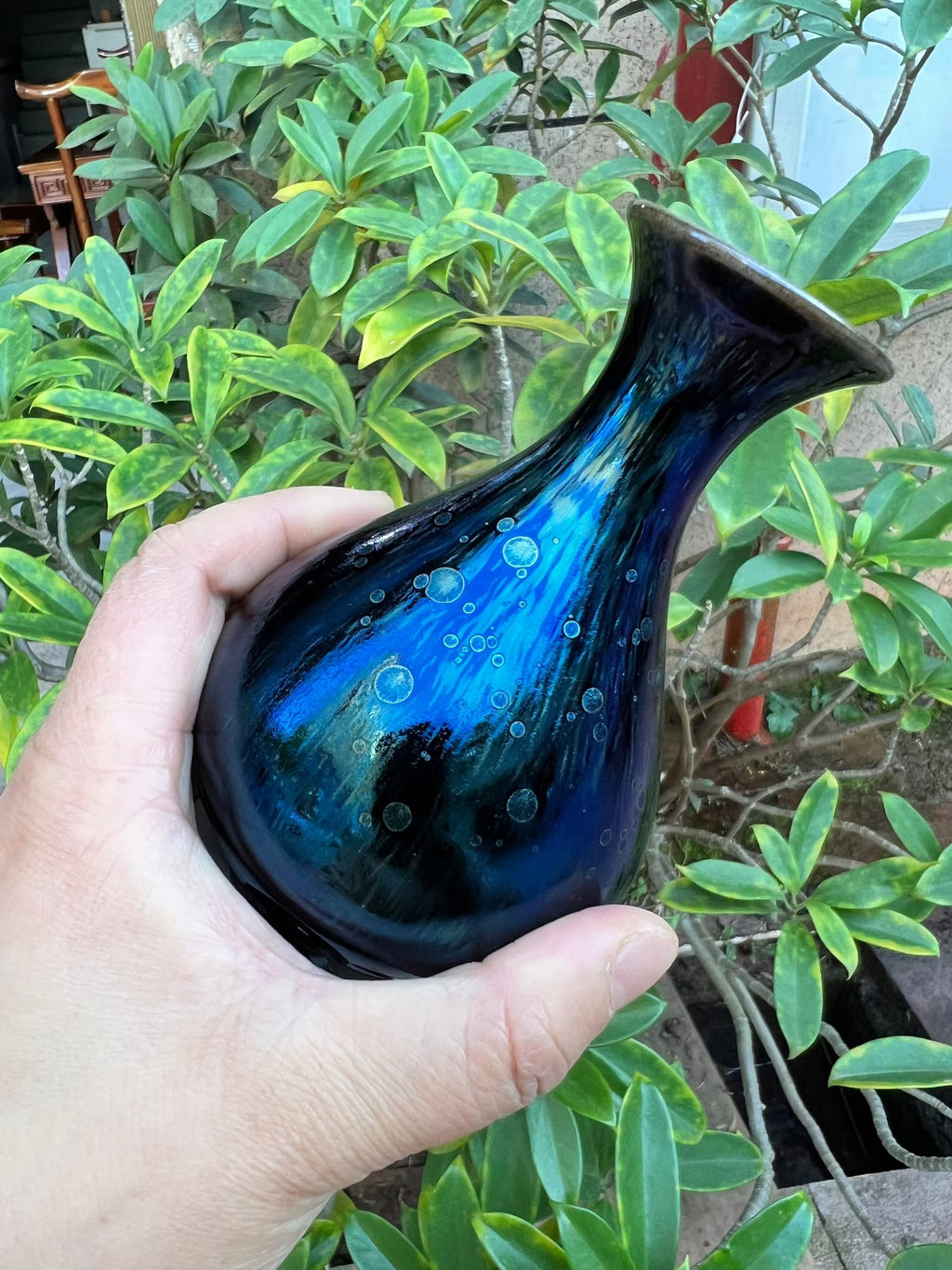 (M Zhou) Vases with white board