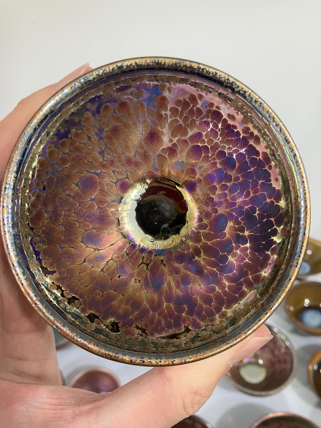(M Ni) purple oil droplets